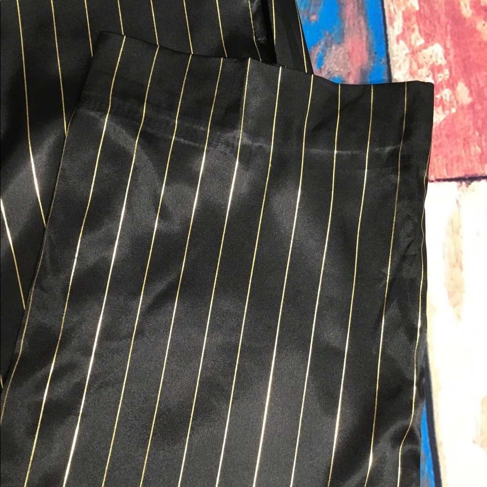 Women’s 🌸SOLD🌸 Pinstriped Pant - Picture 2 of 6